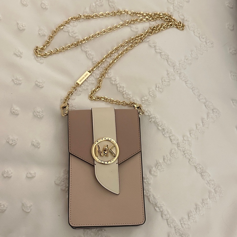 Elegant Beige and Cream Crossbody Bag